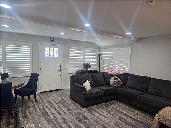 3rd image of 3842 Hillside Ave