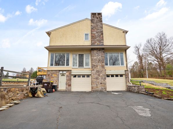 3554 N Sugan Rd, New Hope, PA 18938