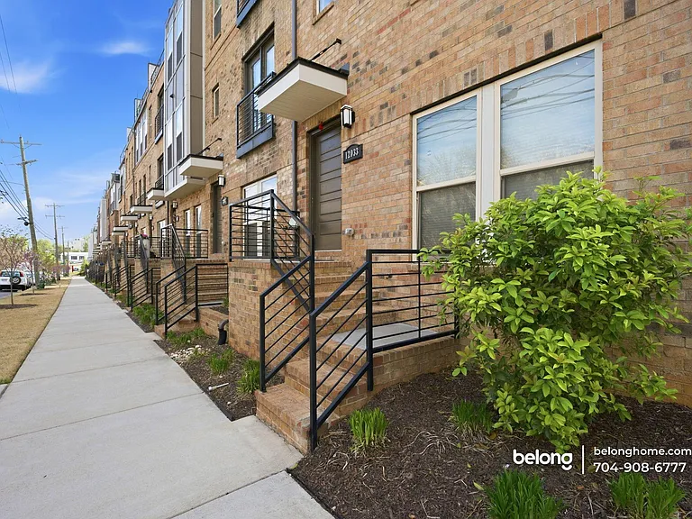 12033 Brooklyn Ave — Photo 6