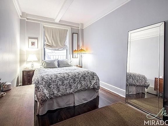 4th image of 257 W 86th St #10C