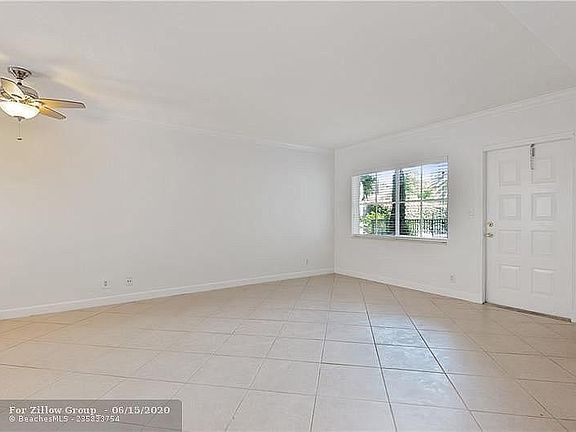 2nd image of 924 SE 2nd St #106