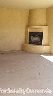 Living room gas fireplace : Outdoor fire place as well