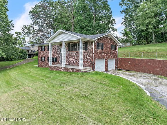 4th image of 6505 Kanuga Dr