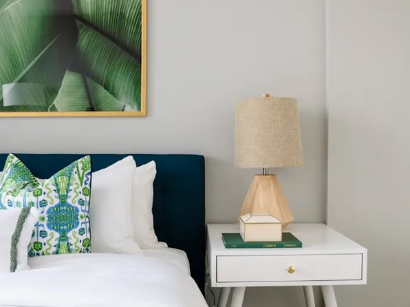 311 11th Avenue image 4 of 25