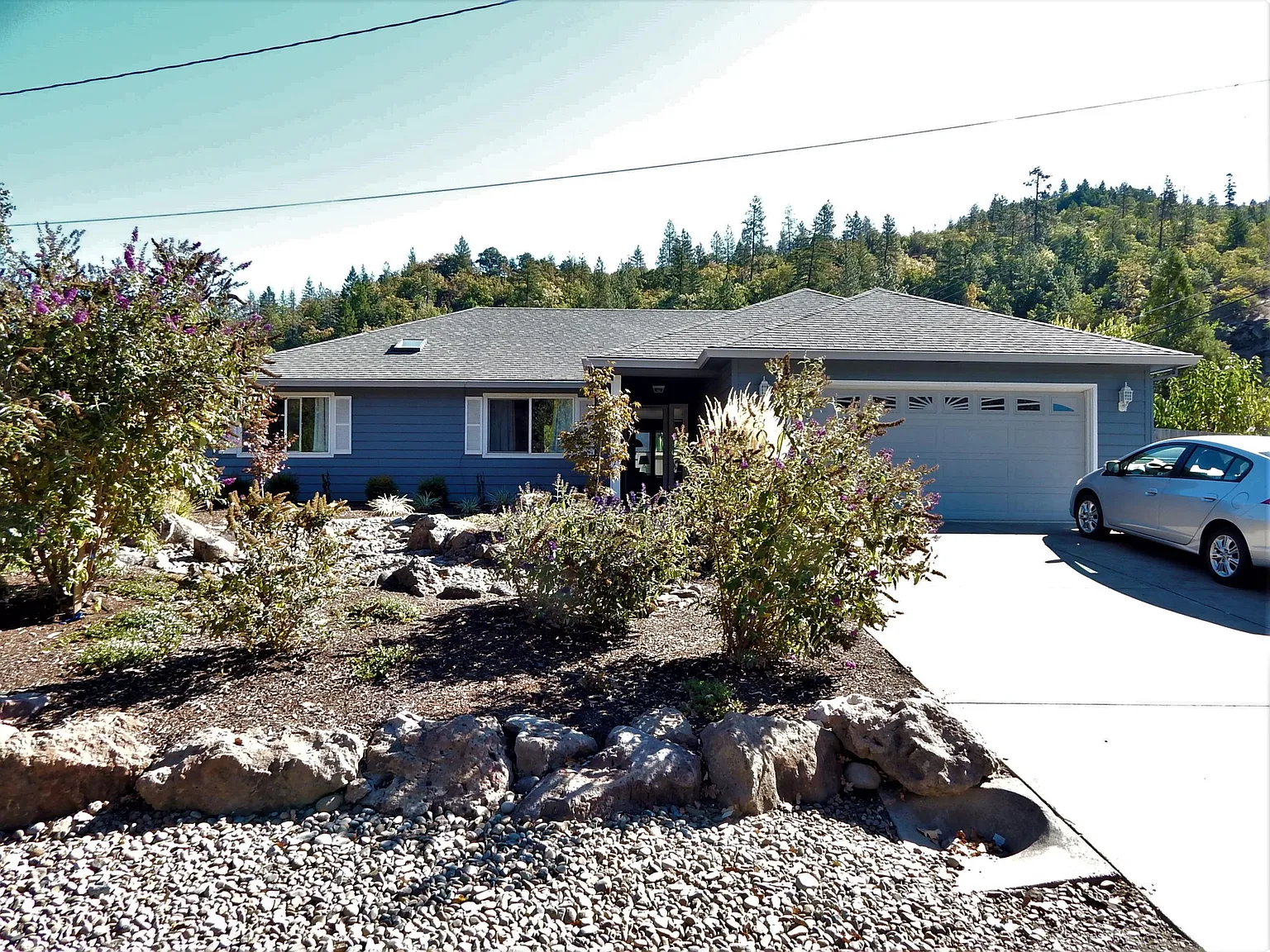 215 Penny Ln photo 1