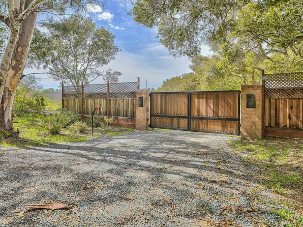 420 Yellowbrick Rd, Watsonville, CA 95076