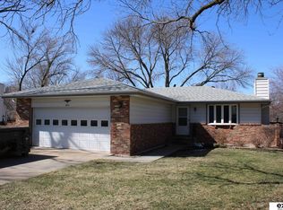6211 Chiswick Ct, Lincoln, NE 68516