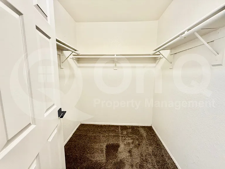 710 N Exeter St — Photo 21