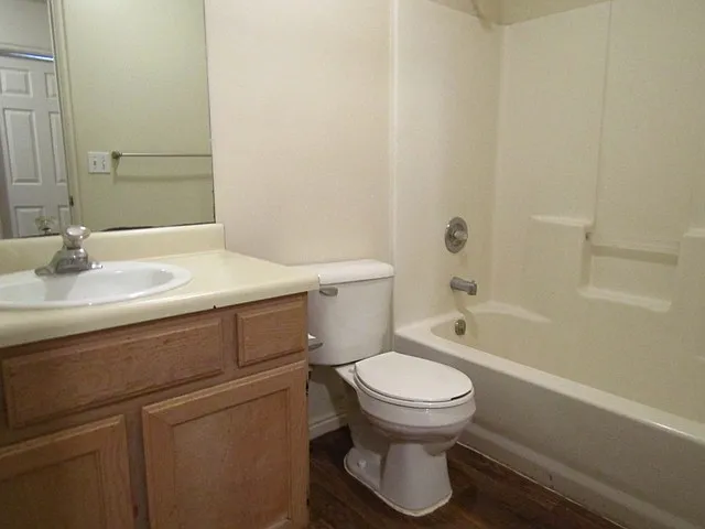 1370 N General Dr — Photo 10
