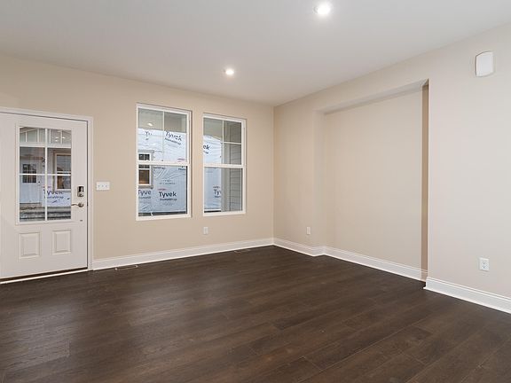 5th image of 1648 Creekwood Ct