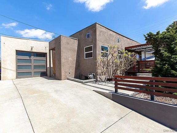 2nd image of 3270 Collier Ave