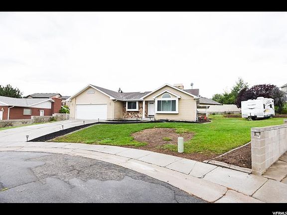 4th image of 1485 W Connie Way