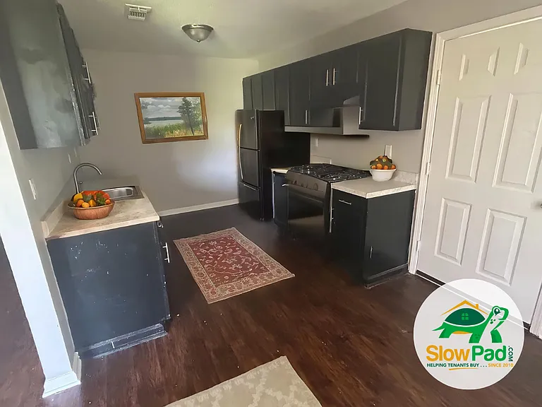 3807 Black Forest Dr — Photo 2