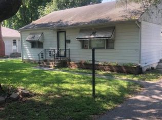 811 Preston Ln, Cahokia, IL 62206