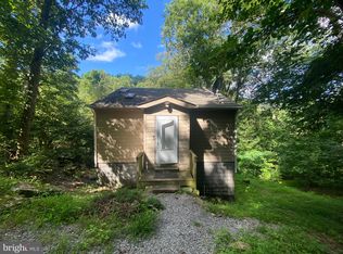 568 Cliff Heights Rd, Stanley, VA 22851