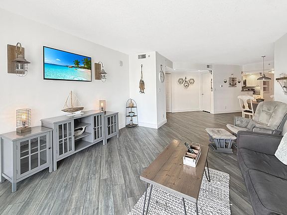 5th image of 3000 N Ocean Drive #17 B