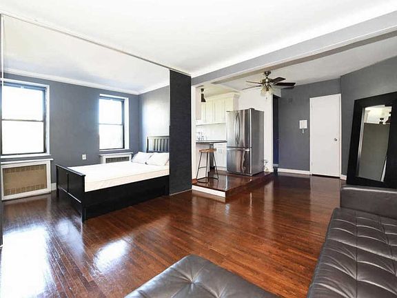 3rd image of 143-50 Hoover Ave #418