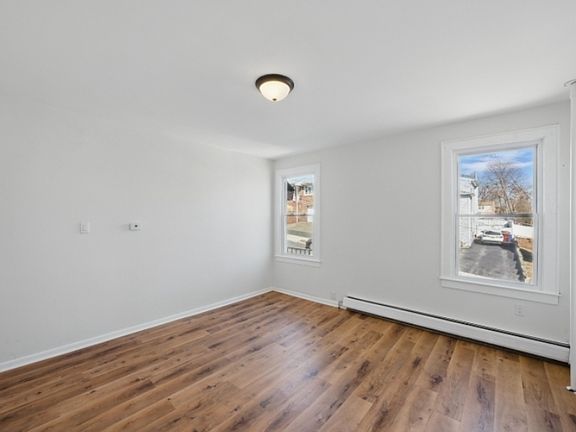 4th image of 89 King St Floor 2