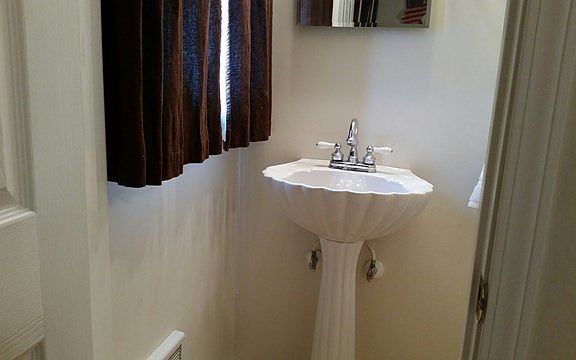 5th image of 140 Millstone Dr