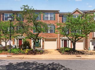 917 Rolfe Pl, Alexandria, VA 22314