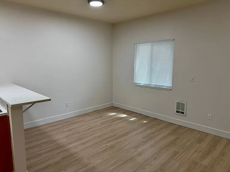 #170-5520 N. Missouri Ave. — Photo 4