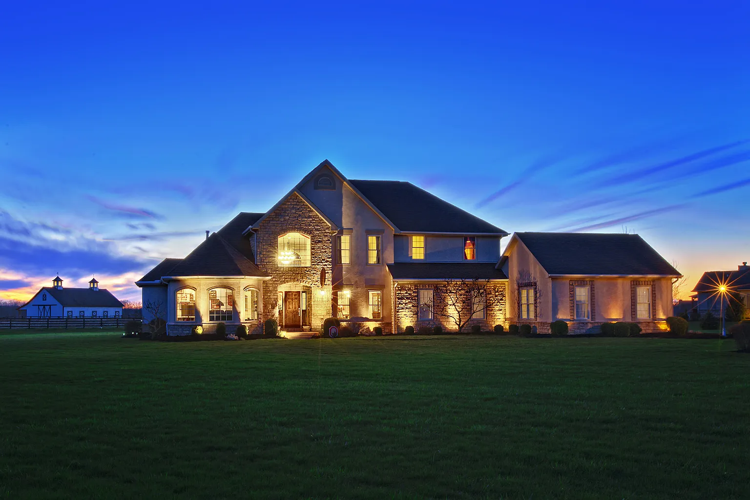 460 Trillium Dr photo 1