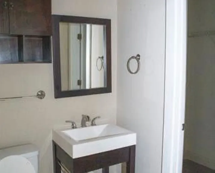 128 E Gregg St — Photo 13