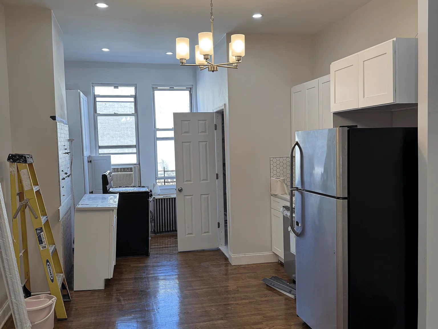 2 bed, $2,600 — Photo 2