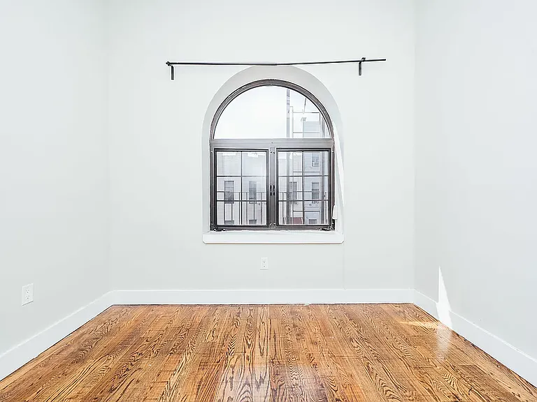 350 Palmetto St #2B — Photo 2