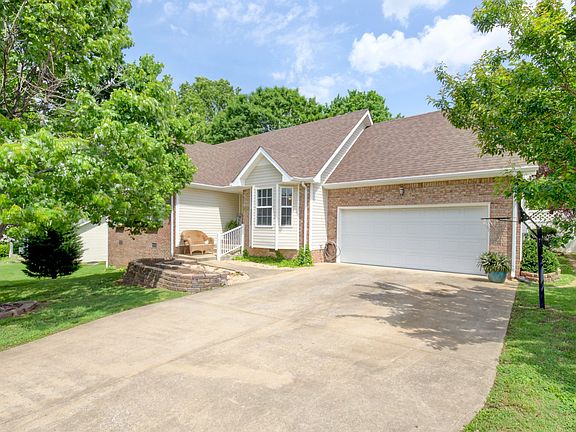 2nd image of 2233 Kim Dr