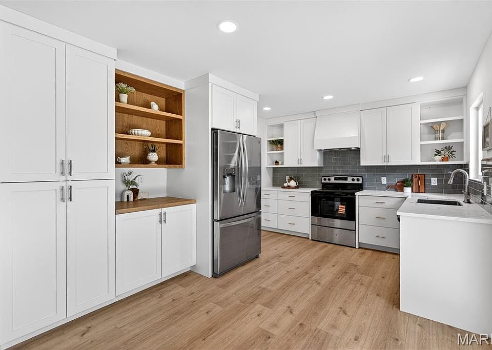 1st image of 620 Fox Creek Ct