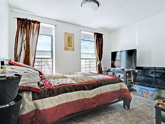 3rd image of 513 W 157th St APT 2B