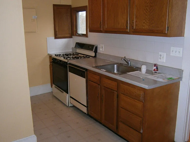 128 Whiting St #3 — Photo 4