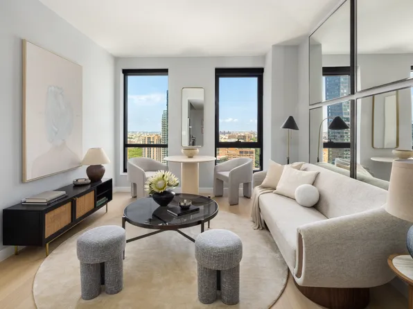 567 Fulton Street image 1 of 27