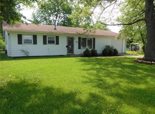 881 N Broadway St, Greenfield, IN 46140