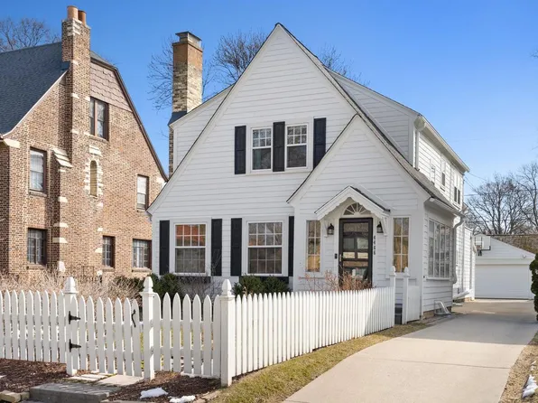 4466 North Farwell AVENUE, Shorewood, WI 53211