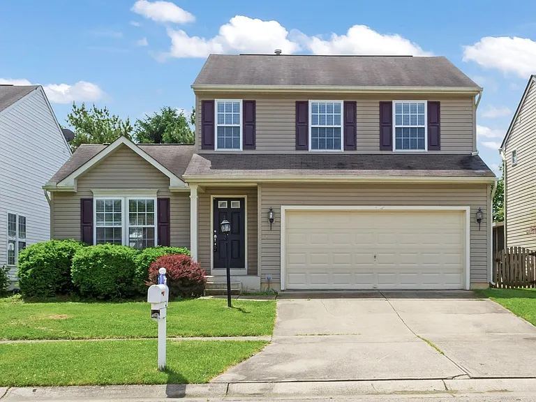 443 Indian Lake Dr — Photo 1