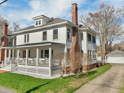 951 Chestnut St, Manchester, NH, 03104