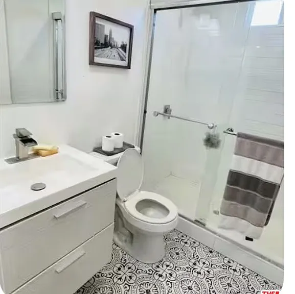 335 E 65th St #337 — Photo 2
