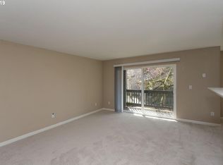 9370 SW 146th Ter APT 3, Beaverton, OR 97007