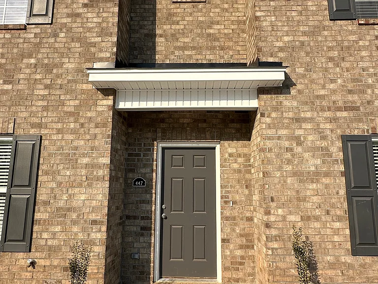 447 3rd Loop Rd — Photo 1