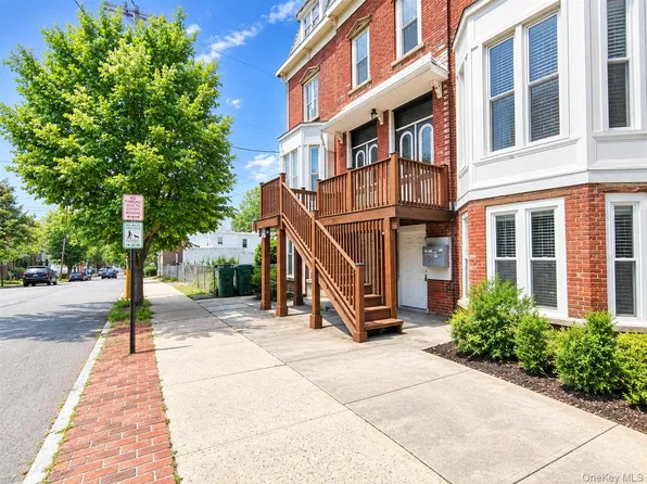 219 Mill St, Poughkeepsie, NY