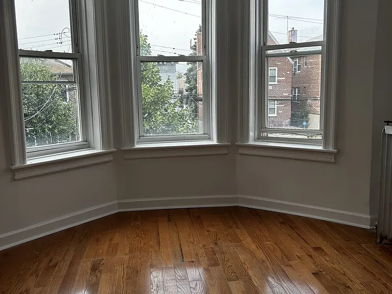 2836 Zulette Ave #2 — Photo 6
