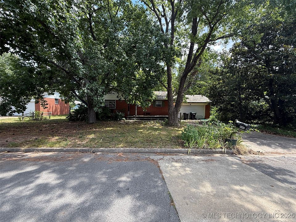 2nd image of 905 Lamer Ave