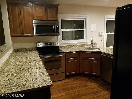 5th image of 5710 Devenshire Ct