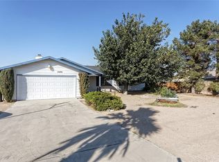 15490 Pendleton St, Hesperia, CA 92345