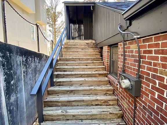 Exterior Entry