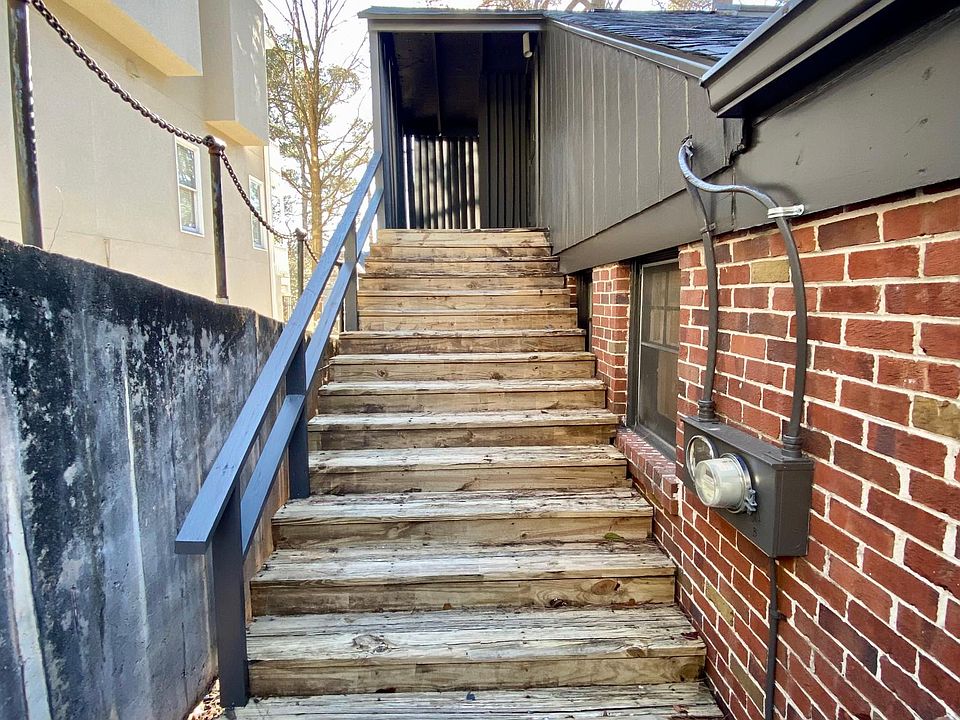 Exterior Entry