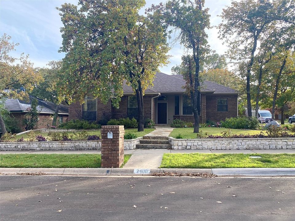 1st image of 2400 Oak Park Dr