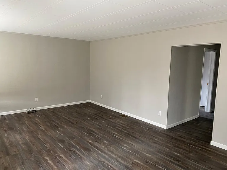200 W Ash St — Photo 6